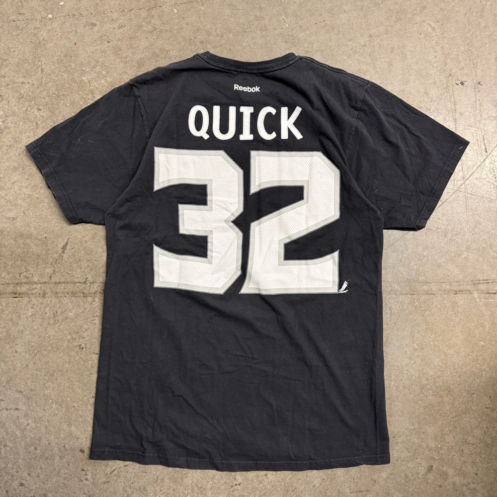 Reebok NHL Los Angeles Kings Jonathan Quick 32 Black Graphic T-Shirt Mens‎ L - Picture 2 of 4